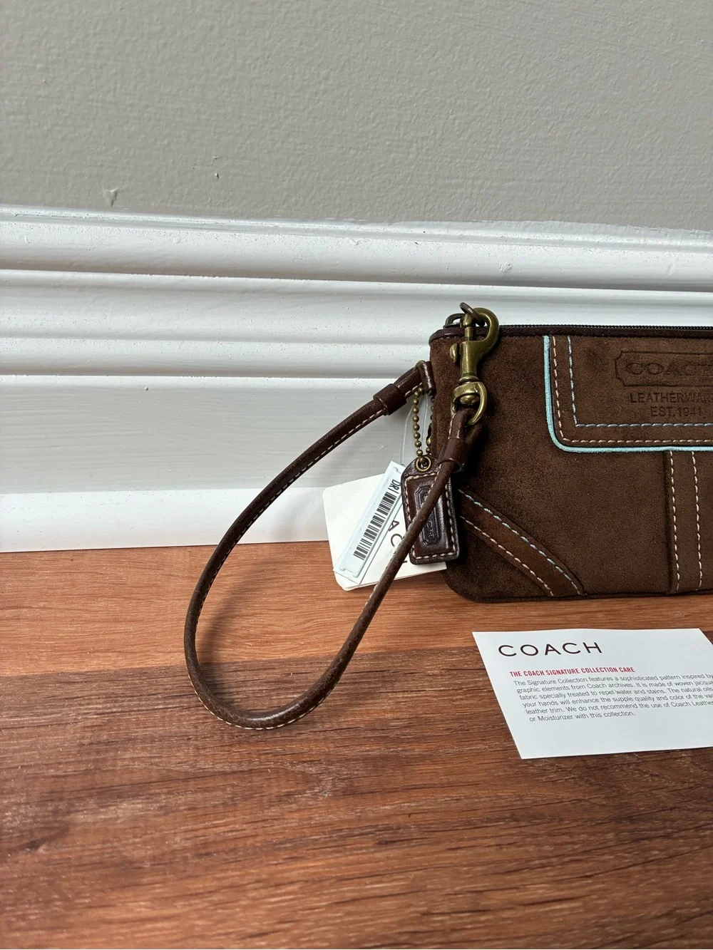 Coach Suede Leather Wristlet Vintage NWT 6F31 Brown / Blue Trim